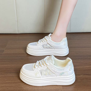 Cute KT Cat Design Girls Breathable Casual Sneakers