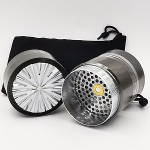 ใหม่ 55 มม.ฟันด้วยตนเองเครื่องบดสมุนไพรโลหะเครื่องเทศ Crusher ขนาดใหญ่แบบพกพาการออกแบบฟันโปร่งใสหน้าจอ Catcher