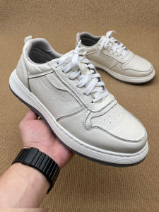 Ultra-Light White Leather Dad Sneakers Spring Autumn Soft Bottom Casual Shoes Travel Comfortable Walking Mens Footwear
