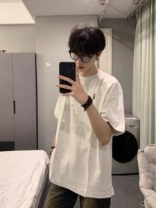 เสื้อยืดคอกลมแขนสั้นผ้าฝ้ายแท้สำหรับผู้ชาย ทรงหลวม ฤดูร้อน สไตล์อเมริกัน สีขาว ใส่ได้หลากหลาย ลำลอง เสื้อชั้นใน