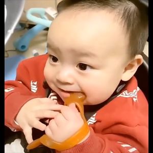 Găng Tay Ngậm Mọc Răng An Toàn Cho Bé