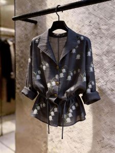 Floral Tie-waist Slimming T-shirt