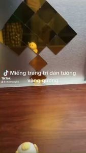 miếng ghép vàng gương dán tường trang trí nhà cửa văn phòng quán cafe dày 3mm