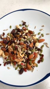 Safiya Trail Mix Original 250 Gram Dried Fruit Seed Nut Roasted Snack Sehat
