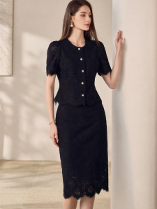 Roey s house | Elegant Premium Autumn Suit