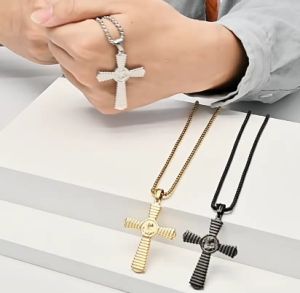 Kemstone จี้คาทอลิค Exorcist สร้อยคอจี้เหล็กกล้าไร้สนิมข้ามเครื่องประดับสร้อยคอบอดี้การ์ดโบราณของผู้ชาย