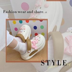 QDshop งานแนะนำพร้อมจัดส่ง รองเท้าหัวโตผู้หญิง งานแฟชั่น ทรงน่ารัก สีสันสดใส พร้อมส่งให้เลือกซื้อ 4 สี บอกเลยว่างานดีทุกสี พื้นนุ่ม ใส่สบาย ตัวติดก็น่ารัก ใครไม่อยากพลาดงานดีๆรับสั่งเลยก่อนของหมด