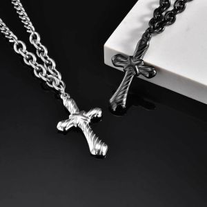 Kemstone สร้อยคอจี้เหล็กกล้าไร้สนิมข้ามสีดำสีเงินสำหรับผู้ชายเครื่องประดับโซ่สองด้าน