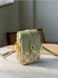 กระเป๋าสะพายข้างทรงสี่เหลี่ยมเล็กสำหรับผู้หญิง ความจุขนาดใหญ่ กระเป๋าใส่โทรศัพท์มือถือแบบมีช่องแยกหลายชั้น กระเป๋าสะพายข้างแบบลำลองสำหรับฤดูใบไม้ร่วงและฤดูหนาวปี 2025