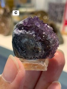 Cute🩷 Baby crystal✨🔮 可可爱爱宝宝水晶✨ 根据图里三款⬇️ A: rm58 B: rm30 C: rm30 #天然水晶 #绿彩晶 #紫水晶 #闪晶白水晶 #透方解石