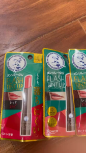 Dưỡng môi Mentholetum Flash Tint Lip SPF26 PA+++ - Nhật Bản