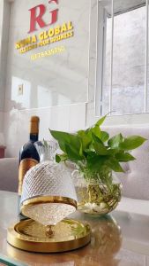 Decanter xoay 360 độ - bình đựng vang 1200 ml