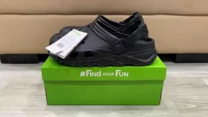 Giày sục crocs chuẩn xịn chống hôi chân nhựa tế bào êm mềm đúc liền khối siêu bền đi mưa lội nước đi biển Crocs band Duet Max II clog màu full đen