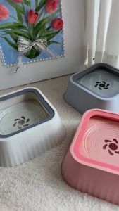 ชามน้ำสัตว์เลี้ยงลอย ชามกันน้ำหก ที่ให้น้ำอัตโนมัติ บรรจุน้ำได้ 1.3 ลิตร น้ำไม่หกเลอะเทอะ