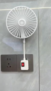 Quạt ổ cắm Thiết kế phích cắm 3 cánh có nồng -xoay 360 độ