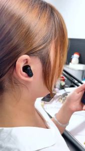HTC NE51 Bluetooth Earphones TWS Mini EarBuds Sports Wireless Headphones Smart Noise Reduction Earbuds Green Black