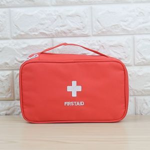 Tas P3K Medis Portabel untuk Perjalanan Traveling dan Darurat atau Rumah: Perlengkapan Pertolongan Pertama yang Praktis dan Mudah Dibawa