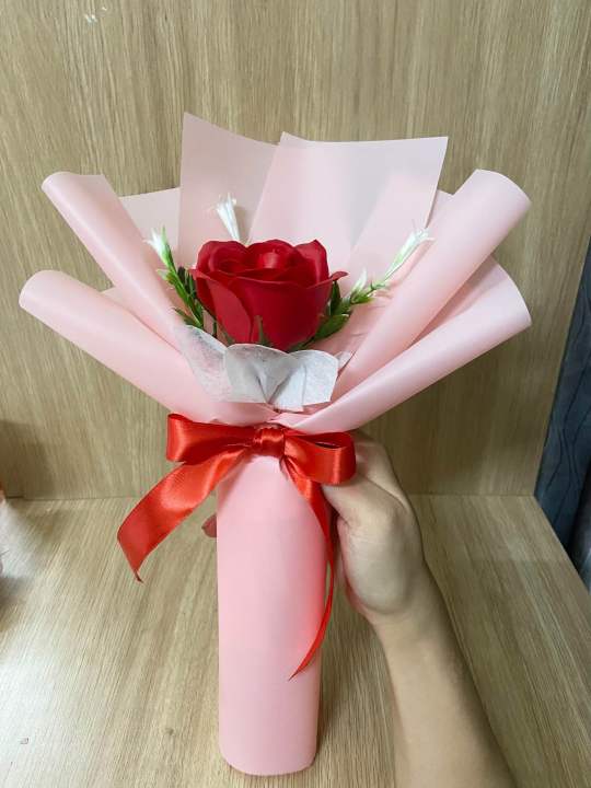 Hoa%20s%C3%A1p%20th%C6%A1m%20b%C3%B3%201%20b%C3%B4ng%20c%C3%B3%20b%E1%BB%8F%20s%E1%BB%89%20s%E1%BB%91%20l%C6%B0%E1%BB%A3ng%20l%E1%BB%9Bn%20-%20Image%202