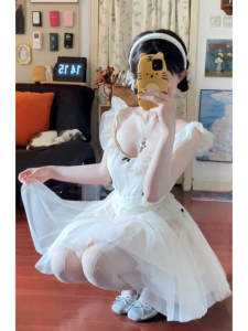 French Style Butterfly Knot Strapless Fairy Skirt Short Puffy Summer Dress Womens Net Gown Waist Cinched Midi Length Dress