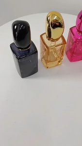 Chai chiết nước hoa 30ml kiểu Sì nhiều màu sang trọng.