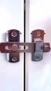 Stainless Steel 90° Right-Angle Door Latch for Bathroom Bedroom Sliding GateFlat Hasp With Screws Rustproof Corner Bolt
