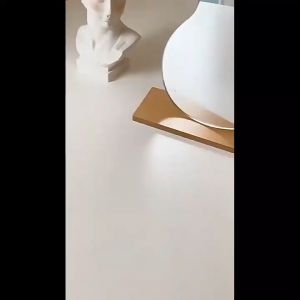 Uni.Y กระจกอะครีลิค  กระจกแต่งหน้ารูปทรงน่ารัก vanity mirror