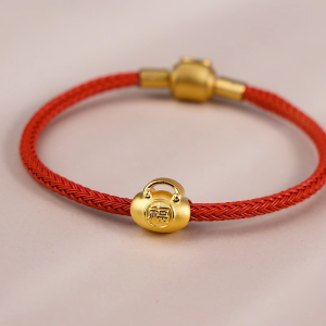 Chow Sang Sang 周生生 999 Gold Charme Fu Safety Lock Charm for Women & Men 96292C (Bracelet Not Included)