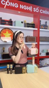 Loa Karaoke Mini Bluetooth kèm 2 Mic không dây công suất lớn Bass mạnh âm thanh vòm cực hay kết nối ĐT máy tínhTivi