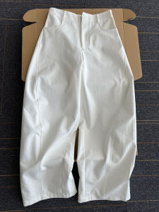 Popular Style Slim Looking! Classy Pure White Minimalist Tonality 3D Cutting Profile Easiest for Match Casual Sickle Thin Pants