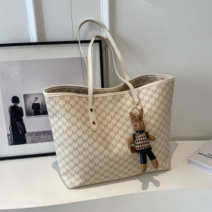 Large Capacity Ladies Commuter Tote Bag 2025 New Style Handbag Luxury Single Shoulder Mommy Bag for Work Commuting