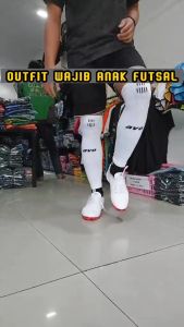 1 Set Kaos Kaki Sepakbola Futsal KausKaki Pendek dan Sambung Avo Hitam Putih