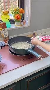 Makayo กล่องเก็บของ เส้นสปาเก็ตตี้ พาสต้า ธัญพืช กล่องเก็บเส้น เก็บขนม Storage box