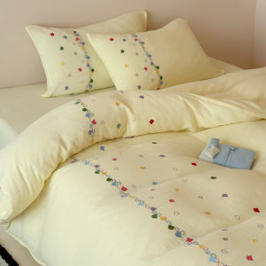 Bộ Đồ Chăn Ga Gối Cotton Voile Màu Vàng Sữa
