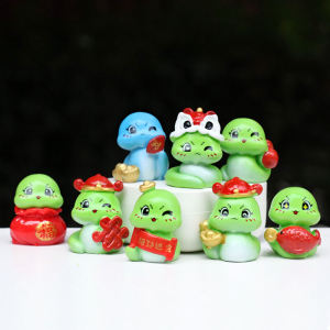 Cute Resin Snail Baby Doll Car Decorations Cartoon Animal Style Desktop Decoration Creative Home Decor Gift for Friends