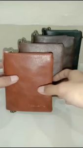 Baellerry Dompet Uang Pria Wanita Dengan Rantai Anti Maling Copet D3232 Bahan Sintetis Kilat Lilin Lembut