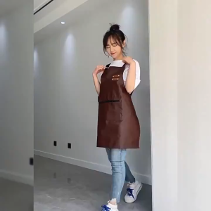 Kitchen Waterproof Oil-proof Apron PU Leather Apron Home Wear Resistant Leather Apron Black Apron with Zipper Pocket Unwashed Apron