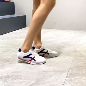 WALKINGSHOW New Korean Casual Sports Shoes: Stylish & Comfortable Women's Sneakers