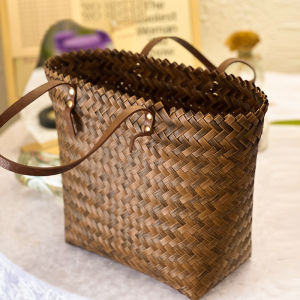 French Vintage Large Capacity Woven Bag Straw Basket Style Handheld Beach Vacation Photohoot Handbag Womens Crossbody Bag