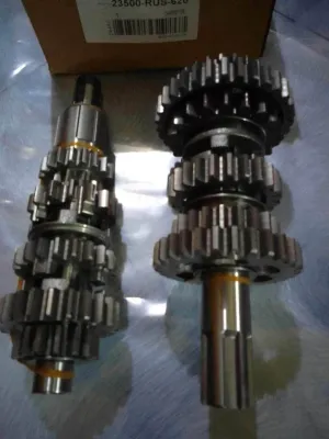 RUSI CHARIOT 175 TRANSMISSION GEAR ASSY