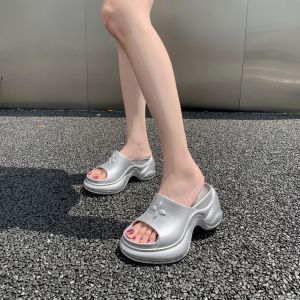 IELGY รองเท้าแตะผู้หญิงหัวสี่เหลี่ยมพื้นรองเท้าแตะลำลองยุโรปอเมริการองเท้าแตะพื้นนิ่มโปร่งใสคริสตัลแฟชั่นพีวีซี