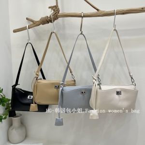 กระเป๋าสะพายไหล่ทรงสี่เหลี่ยมแบนสไตล์ลำลองสำหรับผู้หญิง กระเป๋าสะพายข้างแบบซิปด้านหน้าสีสันสดใส กระเป๋าสะพายข้างแบบมีซิปสำหรับใส่ของใช้ประจำวัน