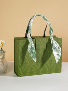 Gift Box for Mens and Womens Birthday Gift Box Ceremony Bridesmaid Hand Gift Box Empty Box Large Scarf Packaging Box Gift Box