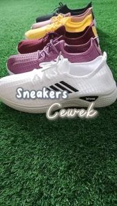NW054 Sepatu Wanita Sneakers Casual Strip Import