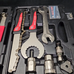 Bộ dụng cụ sửa chữa xe đạp Bike Hand YC-728 - 18 Món