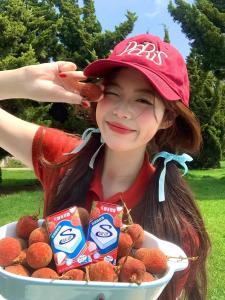 หมวกเบสบอลทรงกว้างไหมพรมสไตล์ย้อนยุคสไตล์อเมริกันสำหรับผู้ชายและผู้หญิง หมวกทรงสี่เหลี่ยมแบนสำหรับฤดูร้อนปี 2024