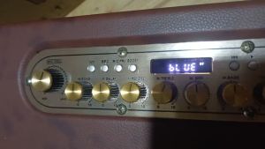 Bo mạch loa xách tay K10 có màn hình công suất 100W có Echo Reverb