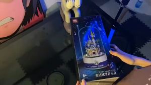 HỘP NHẠC LẮP RÁP MÔ HÌNH LÂU ĐÀI CỔ TÍCH CÓ NHẠC ĐÈN VÀ XOAY TRÒN QUANH TRỤC