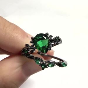 Huitan Women 2Pcs/Set Ring Black Inlaid Bright Green Pear Cubic Zirconia Fashion Accessories Aesthetic Party Daily Lady Jewelry