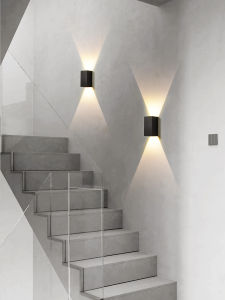 Minimalist Creative Wall Light