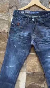 Celana Panjang Pria Model Terbaru & Tips Memilih